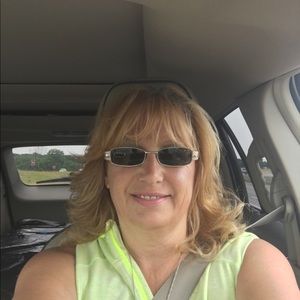 Meet your Posher, Sheri